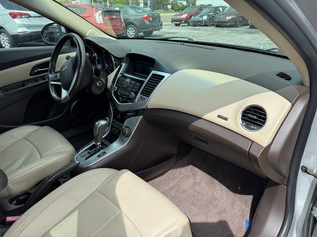 Used 2011 Chevrolet Cruze LTZ FWD image 17