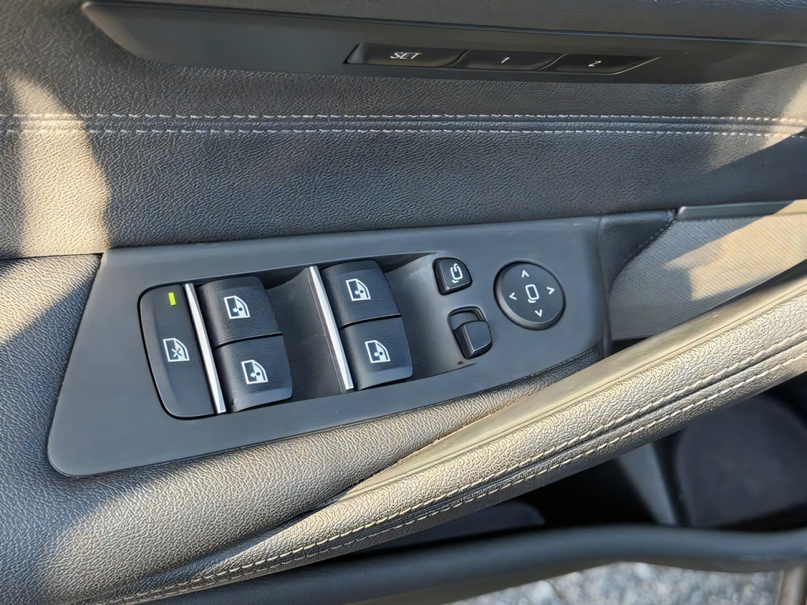 Used 2023 BMW 540i w/ Premium Package RWD image 16
