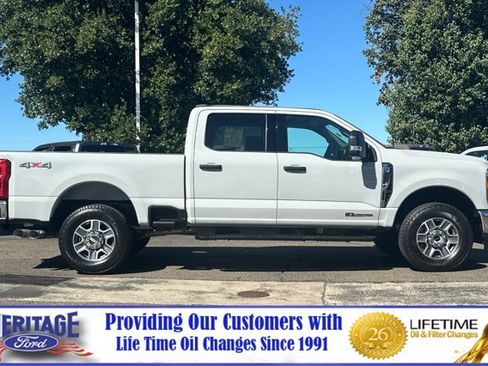 Used 2025 Ford F250 XLT AWD/4WD image 3