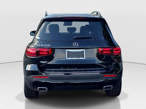 New 2026 Mercedes-Benz GLB 250 image 5