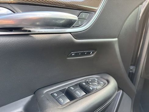 Used 2019 Cadillac XT5 Platinum image 13