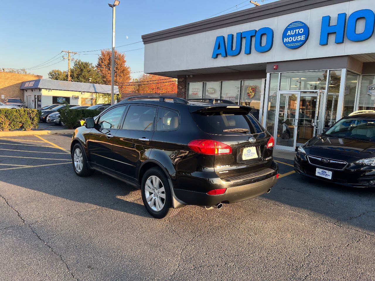 Used 2012 Subaru Tribeca Limited w/ PWR Moonroof Pkg AWD/4WD image 11
