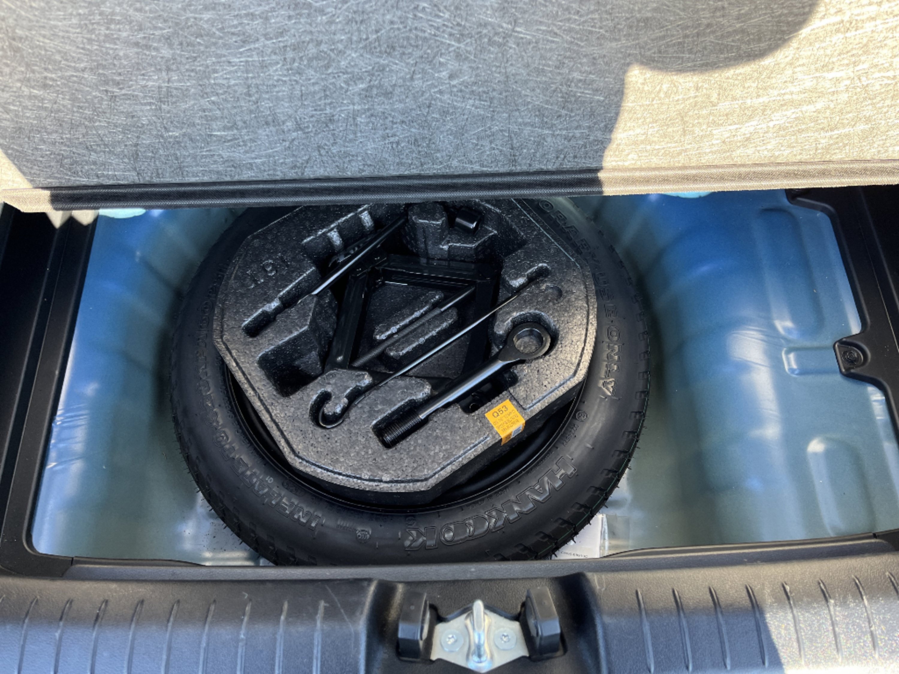 Used 2025 Hyundai Venue SEL FWD image 30