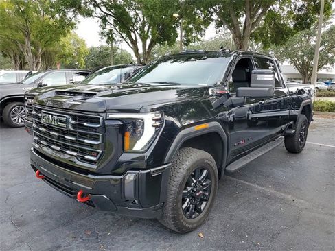 Used 2024 GMC Sierra 2500 AT4 w/ AT4 Premium Plus Package image 2