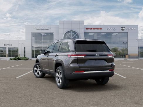 New 2026 Jeep Grand Cherokee Limited AWD/4WD image 3