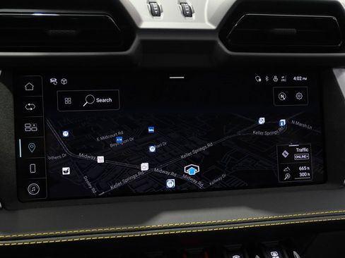 Used 2025 Lamborghini Urus SE image 17