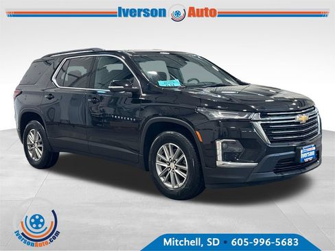 Used 2023 Chevrolet Traverse LT AWD/4WD image 1