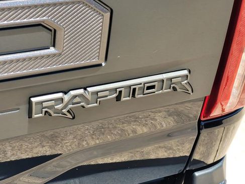 Used 2025 Ford F150 Raptor AWD/4WD image 8