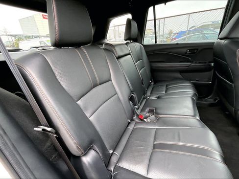 Used 2023 Honda Passport TrailSport image 19