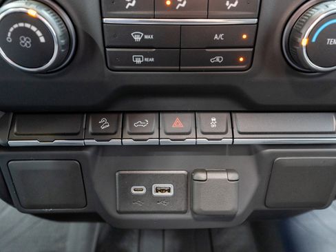 Used 2021 Chevrolet Silverado 1500 Custom Trail Boss image 21