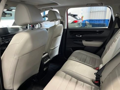Used 2024 Honda CR-V EX-L image 17