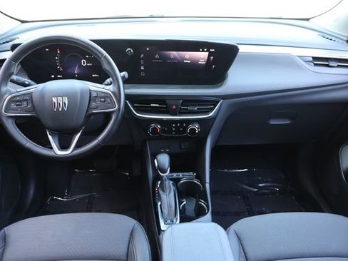 Used 2025 Buick Encore GX Preferred FWD image 17