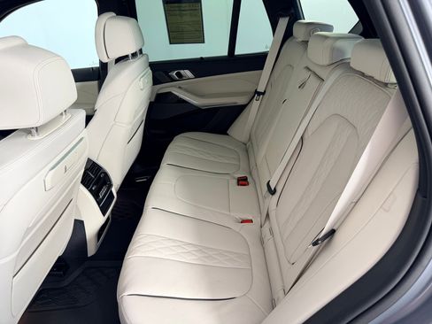 Certified 2026 BMW X5 xDrive40i image 13