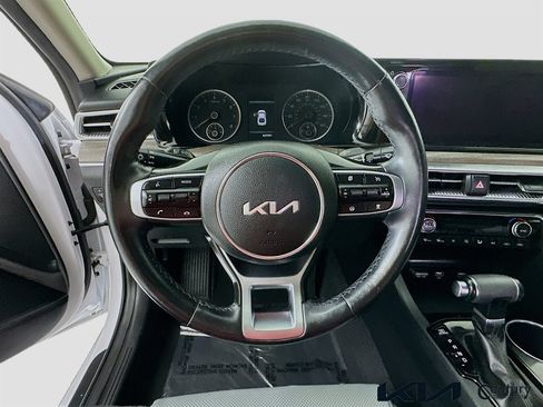 Used 2022 Kia K5 EX w/ EX Premium Package FWD image 11