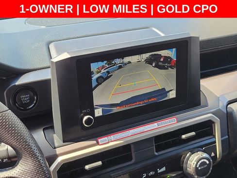 Used 2025 Toyota Tacoma SR5 AWD/4WD image 29