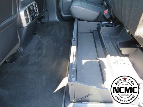 Used 2022 Ford F350 Platinum w/ FX4 Off-Road Package AWD/4WD image 55