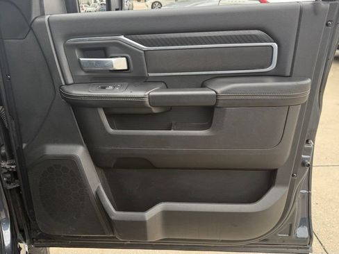 Used 2025 RAM 2500 Big Horn AWD/4WD image 11