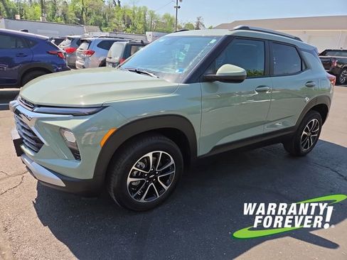 New 2026 Chevrolet TrailBlazer LT w/ Convenience Package AWD/4WD image 3