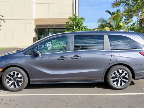 Used 2026 Honda Odyssey EX-L image 5
