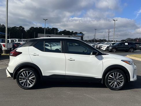 Used 2024 Nissan Kicks SV w/ Interior Electronics Package image 25