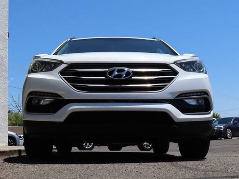 Used 2017 Hyundai Santa Fe Sport FWD image 17