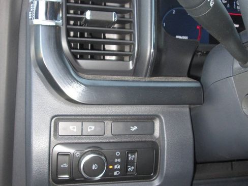 Used 2024 Ford F250 Lariat AWD/4WD image 15
