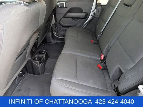 Used 2021 Jeep Wrangler Unlimited Sahara AWD/4WD image 19