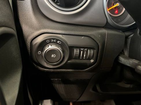 Used 2020 Jeep Wrangler Unlimited Sport AWD/4WD image 27