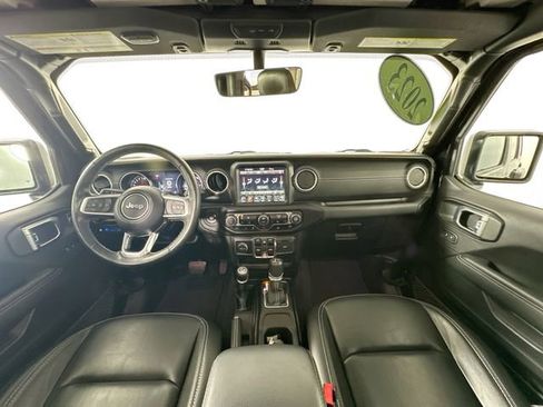 Used 2023 Jeep Wrangler Unlimited Sahara w/ Cold Weather Group AWD/4WD image 3