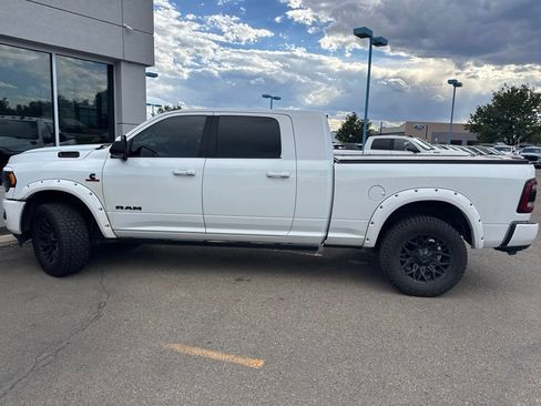 Used 2022 RAM 3500 Limited AWD/4WD image 9