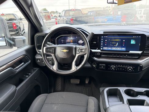 Used 2025 Chevrolet Silverado 2500 LT w/ Convenience Package AWD/4WD image 21