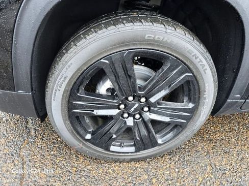 New 2025 GMC Acadia Elevation w/ Elevation Premium Package image 8