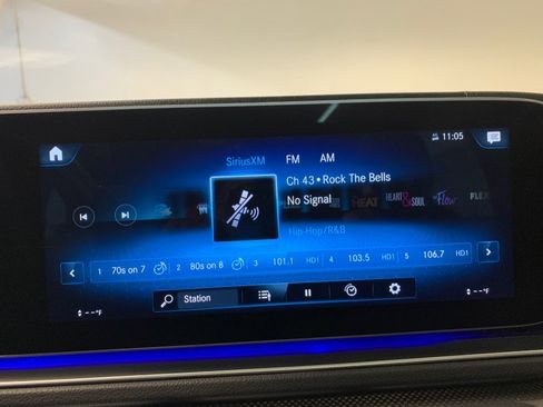 Used 2021 Mercedes-Benz GLS 580 4MATIC w/ E-Active Body Control Package image 28
