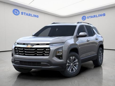 New 2026 Chevrolet Equinox LT w/ Convenience Package II FWD image 8