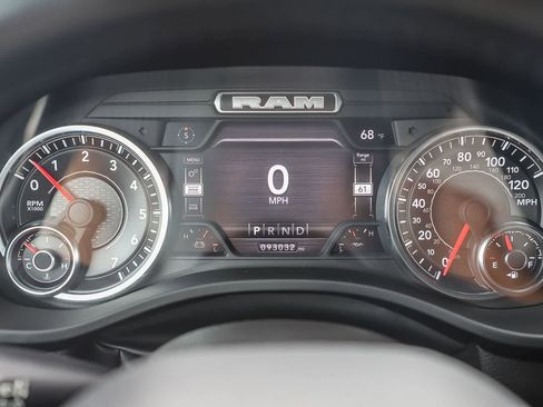 Used 2023 RAM 1500 Laramie RWD image 24