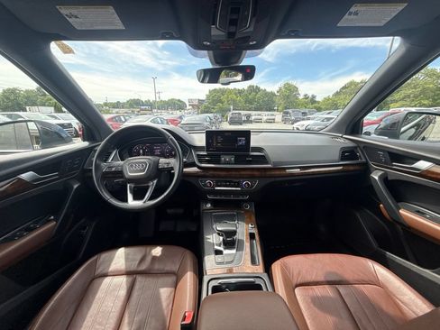 Used 2018 Audi Q5 2.0T Premium Plus w/ Premium Plus Package AWD/4WD image 8
