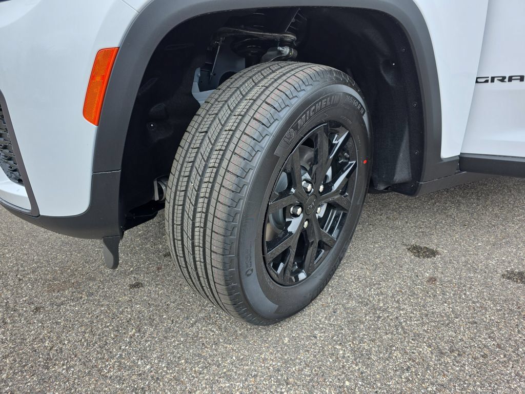 New 2026 Jeep Grand Cherokee Altitude AWD/4WD image 33