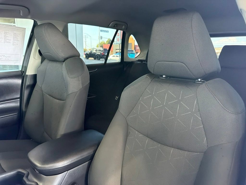 Certified 2024 Toyota RAV4 AWD Hybrid image 23