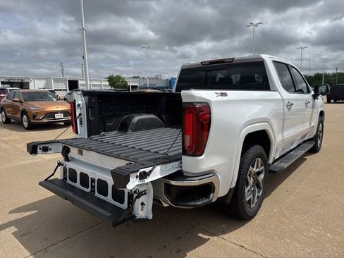 New 2026 GMC Sierra 1500 SLT AWD/4WD image 5