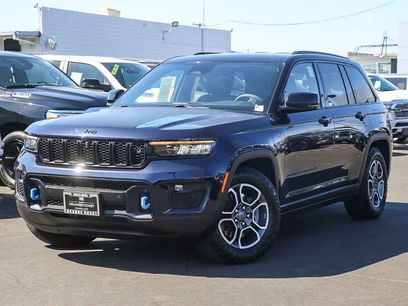 Used 2022 Jeep Grand Cherokee Trailhawk w/ Advanced Protech Group II