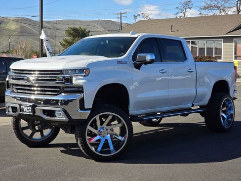 Used 2022 Chevrolet Silverado 1500 LTZ image 1