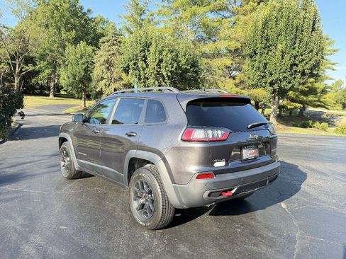 Used 2020 Jeep Cherokee Trailhawk w/ Cold Weather Group AWD/4WD image 4