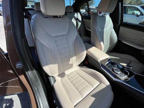 Used 2019 BMW 330i xDrive Sedan w/ Premium Package image 13
