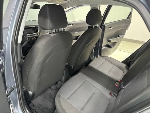 Used 2020 Hyundai Accent SE FWD image 22