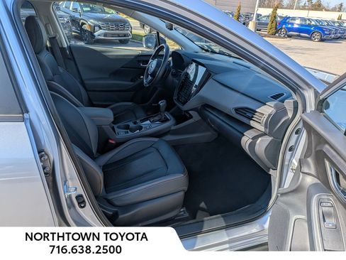 Used 2024 Subaru Crosstrek 2.5i Limited AWD/4WD image 35