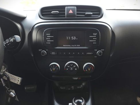 Used 2017 Kia Soul FWD image 23