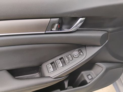 Used 2020 Honda Accord LX image 35