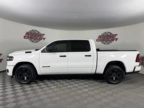 Used 2025 RAM 1500 Lone Star AWD/4WD image 4