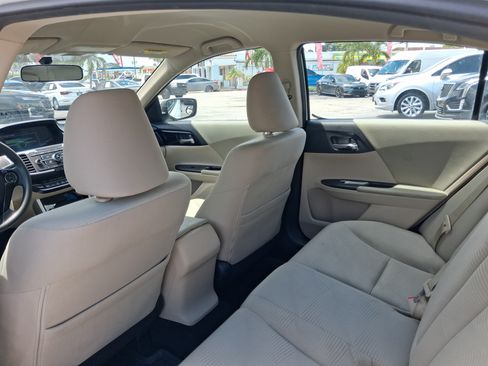 Used 2017 Honda Accord LX image 19
