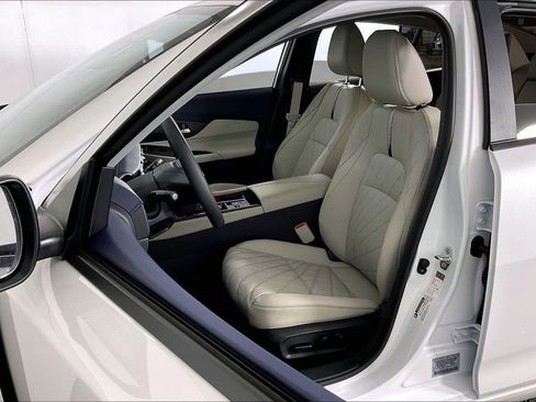 New 2026 Nissan Sentra SL w/ Floor Mat Package FWD image 14